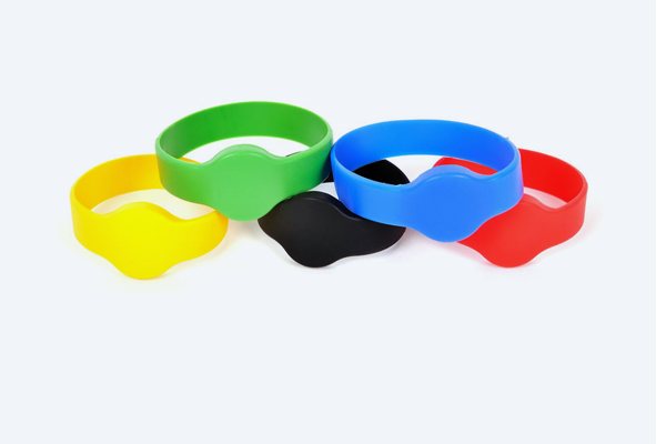 Braccialetti NFC in silicone